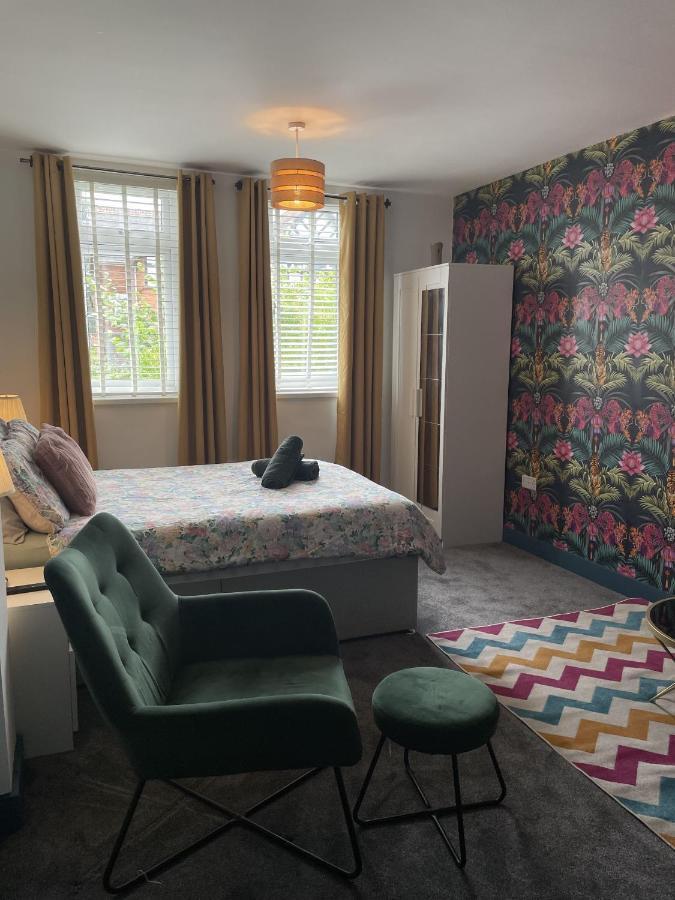 Luxury Studio Apartment Near Birmingham Citycentre Екстер'єр фото